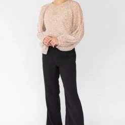 Ivy + Jack Carly Natural Floral Crinkle LS Raglan Elastic Hem Crop Top