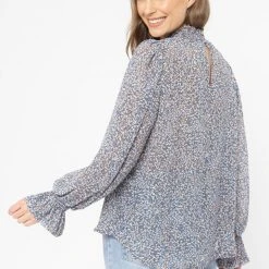 Seeking Lola Walk This Way Blue Floral LS Shirred Top Fashion