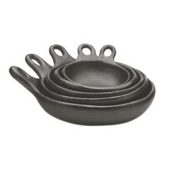 French Country La Chamba Round Dish One Handle 19cmLx15cmWx4cmH Black Table & Kitchen