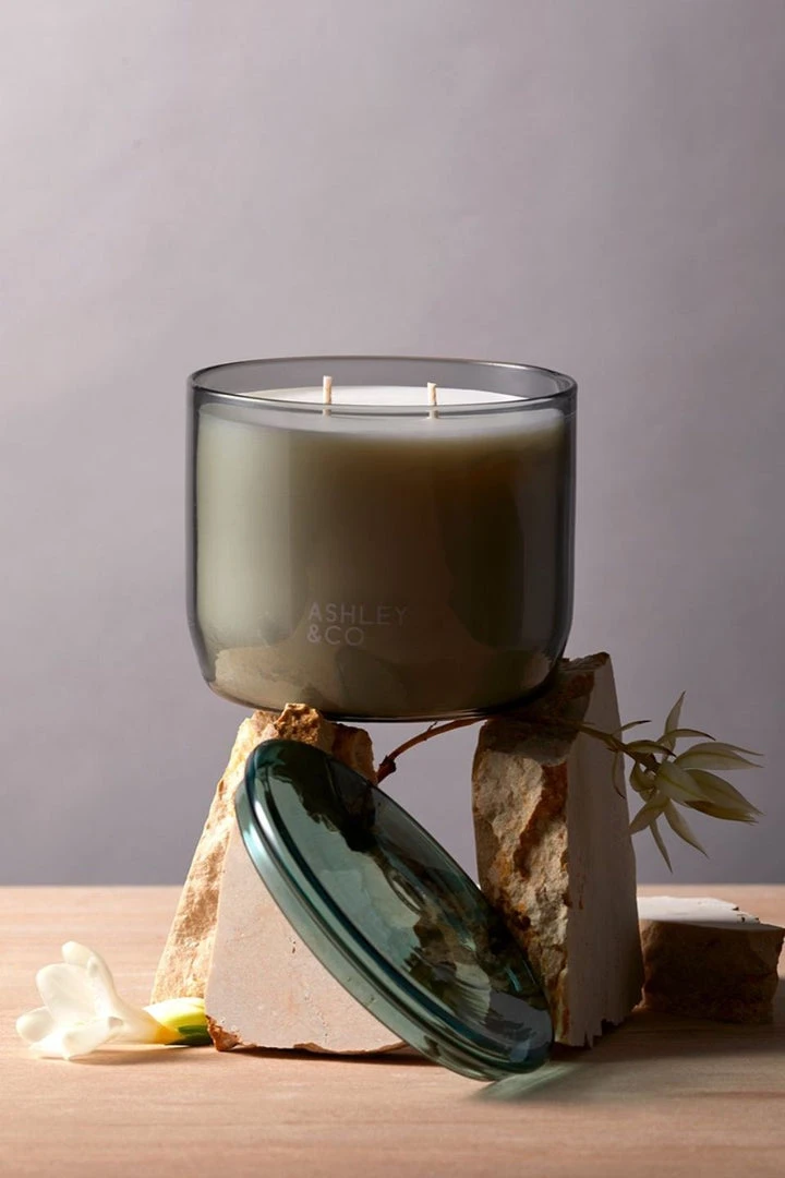 Ashley+Co Natural Waxed Tui + Kahili Perfume Candle XL 730g Home & Beauty 5 Ashley+Co Natural Waxed Tui + Kahili Perfume Candle XL 730g Home & Beauty