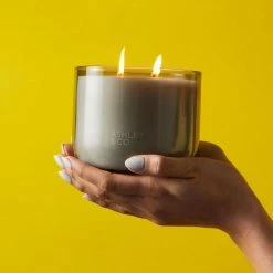 Ashley+Co Natural Waxed Tui + Kahili Perfume Candle XL 730g Home & Beauty