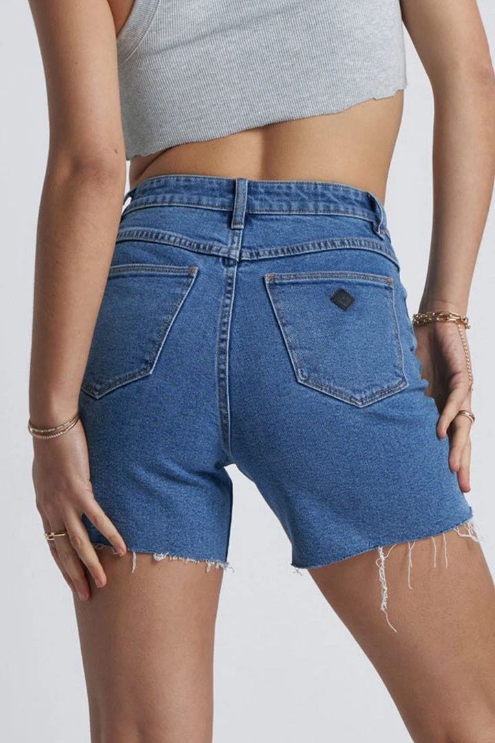 Abrand Jeans A Claudia Cut Off Mid Thigh Georgia Blue Denim Short Fashion 5 Abrand Jeans A Claudia Cut Off Mid Thigh Georgia Blue Denim Short Fashion