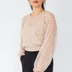 Ivy + Jack Carly Natural Floral Crinkle LS Raglan Elastic Hem Crop Top