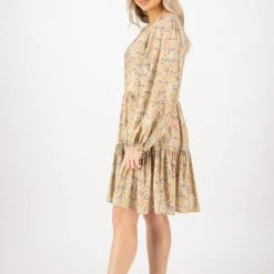 Ivy + Jack Elsa Pistachio Floral LS V Neck Smock Dress Fashion