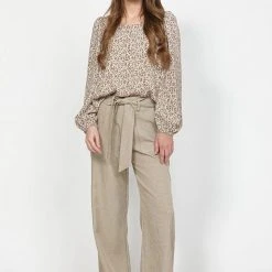 Leo + Be Fashion Breathtaking Camel Print Top