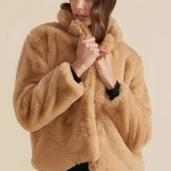 Mink Pink Carmel Honey Faux Fur LS Coat Fashion