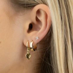 Flo Gives Back 15% To Women In Need Accessories Heart Gold Huggie Hoop Earrings