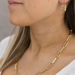 Flo Gives Back 15% To Women In Need Accessories Oval Chain Gold Necklace