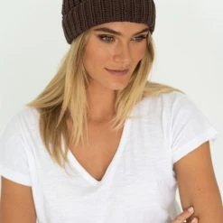 Humidity Lifestyle Keely Chocolate Rib Beanie