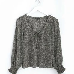 Among The Brave In Love Tobacco Ditsy Floral LS Shirred Cuff Tie V Neck Top Fashion 12 Among The Brave In Love Tobacco Ditsy Floral LS Shirred Cuff Tie V Neck Top Fashion