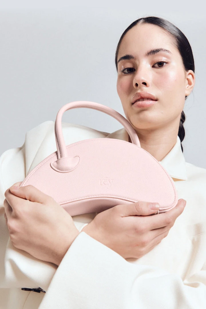 Rey Luna Marshmellow Mini Half Moon Bag Accessories 4 Rey Luna Marshmellow Mini Half Moon Bag Accessories