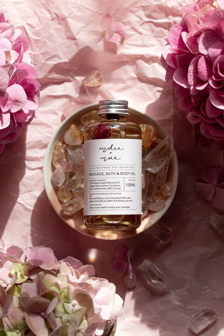 Indie + Mae Massage Bath + Body Oil 4 Indie + Mae Massage Bath + Body Oil