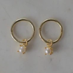 Sophie Accessories Mini Pearl Sleeper Earrings Gold