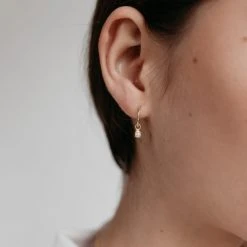 Sophie Accessories Mini Pearl Sleeper Earrings Gold