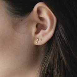 Sophie Pearl Bar Stud Earrings Gold