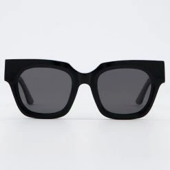 Isle Of Eden Rae Black Sunglasses