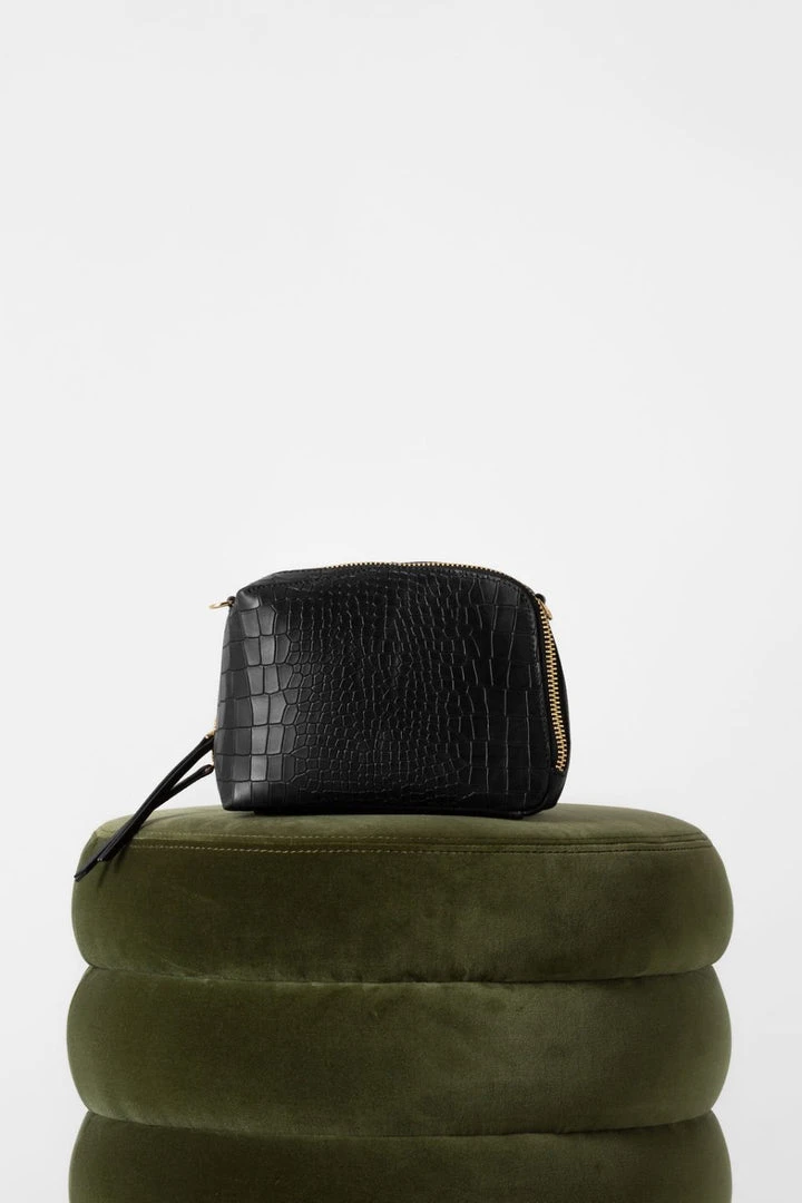 Vash Izar Black Croc Mini Crossbody 3 Vash Izar Black Croc Mini Crossbody