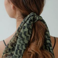 Sophie Accessories Waves Scarf Mini Khaki