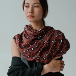 Sophie Accessories Leopard Scarf Maxi Rosewood