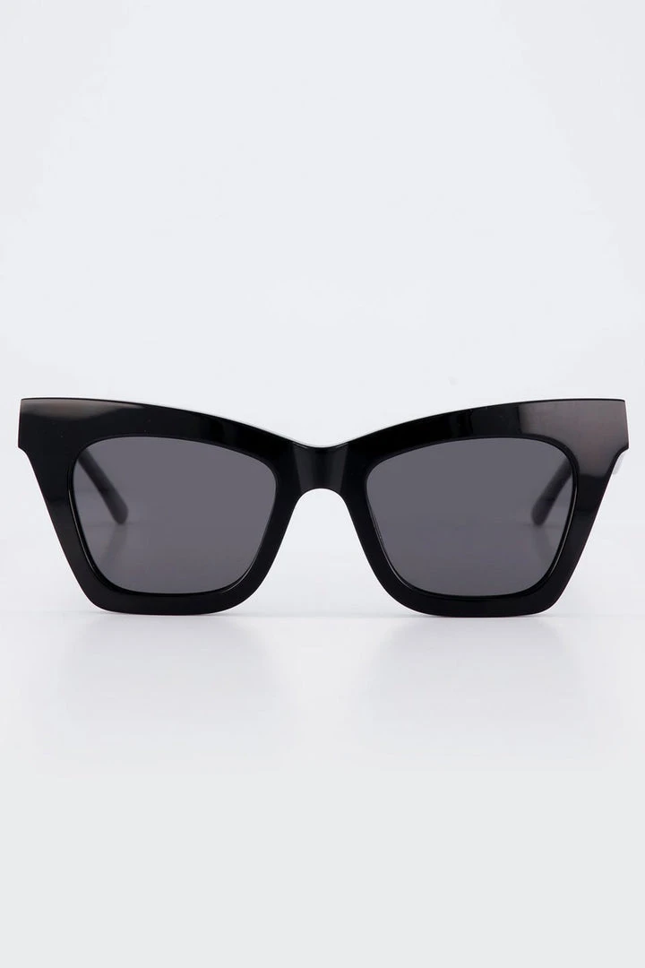 Isle Of Eden Sienna Black Sunglasses Accessories 4 Isle Of Eden Sienna Black Sunglasses Accessories