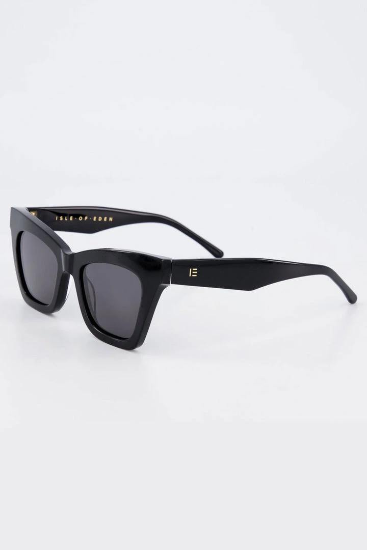 Isle Of Eden Sienna Black Sunglasses Accessories 3 Isle Of Eden Sienna Black Sunglasses Accessories