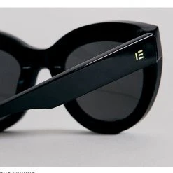 Isle Of Eden Wynnie Sunglasses Black