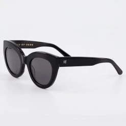 Isle Of Eden Wynnie Sunglasses Black